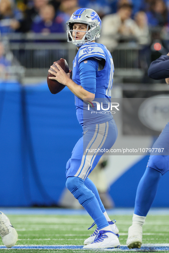 Detroit Lions quarterback Jared Goff (16) looks to throw the ball during  an NFL  football game between the Detroit Lions and the Chicago Be...