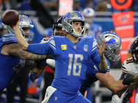 Detroit Lions quarterback Jared Goff (16) throws a pass during the second half of an NFL football game between the Chicago Bears and the Det...