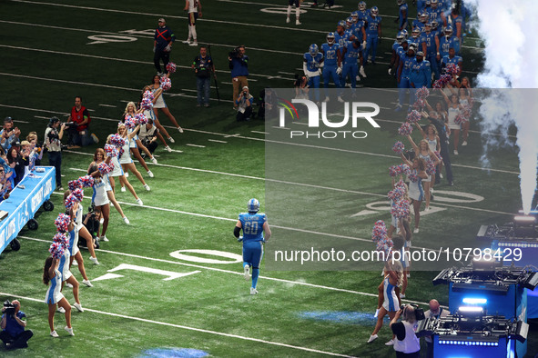 Detroit Lions guard Graham Glasgow (60) heads to the field from the tunnel during an NFL football game between the Chicago Bears and the Det...