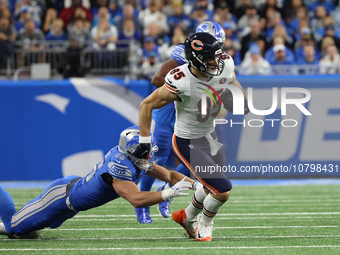 Chicago Bears tight end Cole Kmet (85) runs the ball during the first half of an NFL football game between the Chicago Bears and the Detroit...