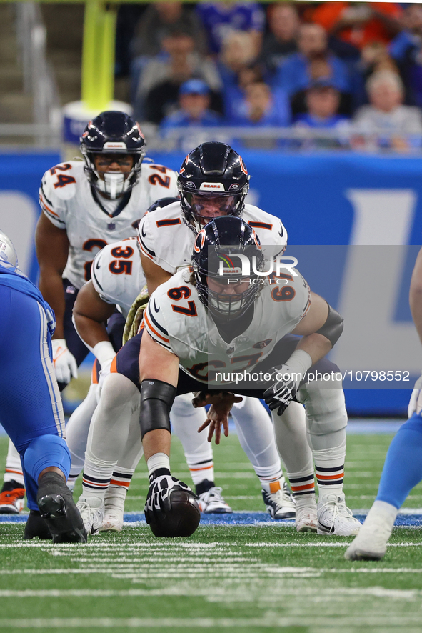 Chicago Bears guard Dan Feeney (67) prepares to snap the ball during the second half of an NFL football game between the Chicago Bears and t...