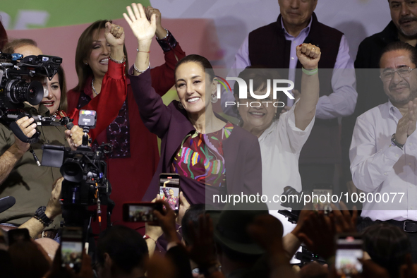 Claudia Sheinbaum Pardo is receiving her registration as the sole pre-candidate for the presidency of Mexico from the National Regeneration...