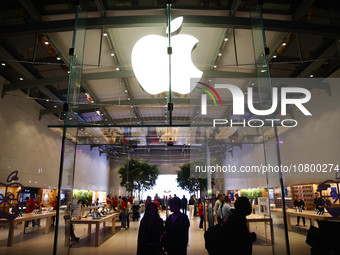 People are seen at Apple Store in Santa Monica, United States on November 12, 2023. (