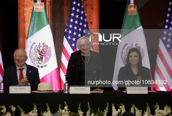 US Treasury Secretary Janet Yellen is visiting the Interactive Museum of Economics in Mexico City, where she is presenting a $20 peso coin c...