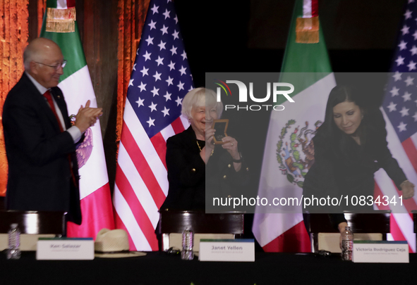 US Treasury Secretary Janet Yellen is visiting the Interactive Museum of Economics in Mexico City, where she is presenting a $20 peso coin c...