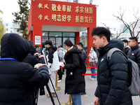 Candidates are taking part in the written test for the 2024 Shandong Provincial Examination for civil servants in Zaozhuang, Shandong Provin...