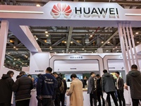 Visitors are visiting Huawei's booth at the first Jiangsu (Suzhou) Educational Equipment Exhibition in Suzhou, Jiangsu Province, China, on D...