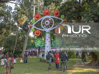 
A three-day 'Zainul Utsab' began at Faculty of Fine Arts of Dhaka University (DU) on Wednesday marking the 107th birth anniversary of Shil...