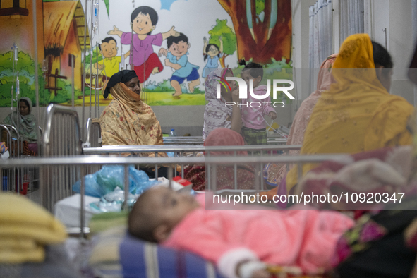 Children are receiving medical treatment for pneumonia at Dhaka Shishu Hospital in Dhaka, Bangladesh, on January 17, 2024. 