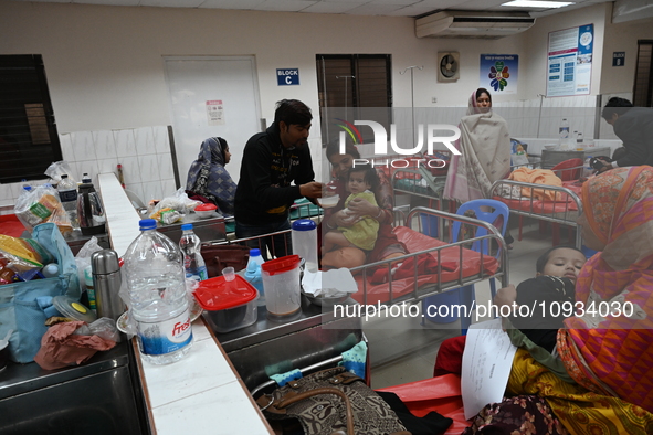 Child Patients Suffering From Diarrhea Receive Treatment At The International Centre For Diarrheal Disease Research, Bangladesh (ICDDRB) In...