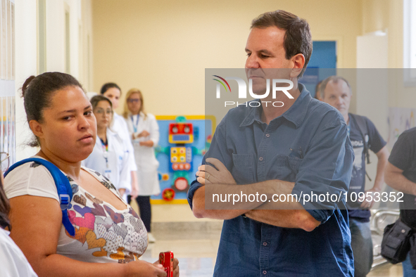 Mayor Eduardo Paes and Health Secretary Daniel Soranz are inaugurating the first development stimulation center for autism spectrum disorder...