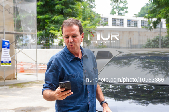 Mayor Eduardo Paes and Health Secretary Daniel Soranz are inaugurating the first development stimulation center for autism spectrum disorder...