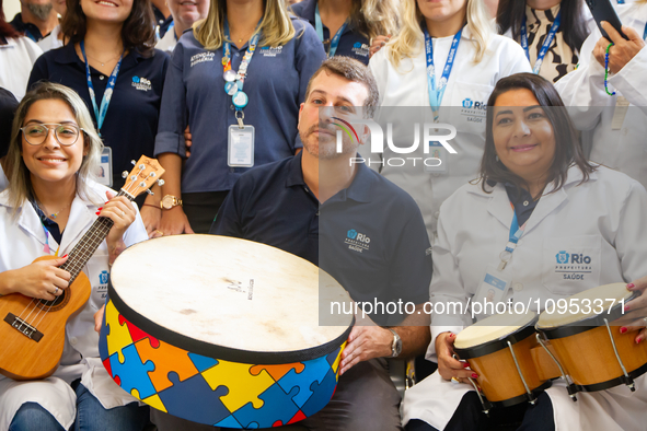 Mayor Eduardo Paes and Health Secretary Daniel Soranz are inaugurating the first development stimulation center for autism spectrum disorder...