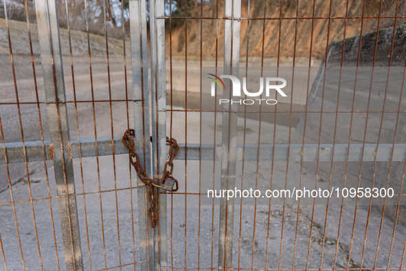 The Urgell Canal in the province of Lleida is experiencing the effects of the drought that Catalonia is currently suffering from, with the r...