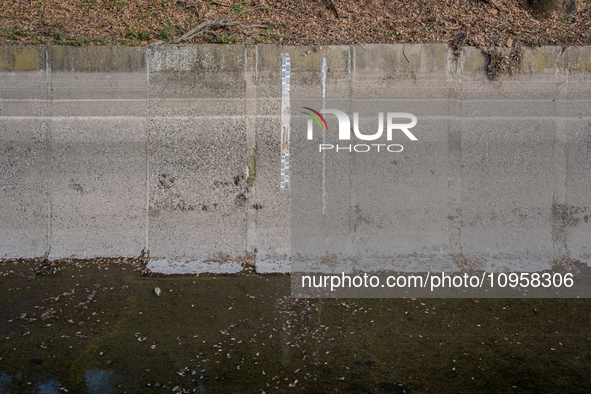 The Urgell Canal in the province of Lleida is experiencing the effects of the drought that Catalonia is currently suffering from, with the r...