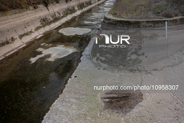 The Urgell Canal in the province of Lleida is experiencing the effects of the drought that Catalonia is currently suffering from, with the r...