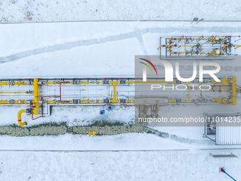 Workers are conducting a safety inspection of gas facilities and equipment at the Gas Gate station in Donghai County, Lianyungang city, East...