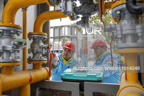 Workers are conducting a safety inspection of gas facilities and equipment at the Gas Gate station in Donghai County, Lianyungang city, East...