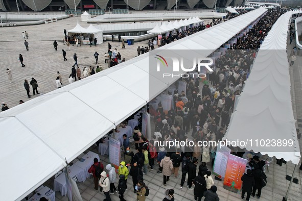 Job seekers are looking for new opportunities at the 2024 Talent Exchange Conference in Hangzhou, Zhejiang Province, China, on February 25,...