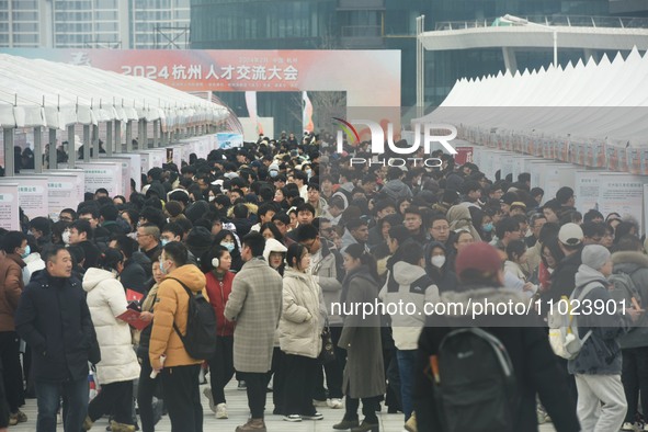 Job seekers are looking for new opportunities at the 2024 Talent Exchange Conference in Hangzhou, Zhejiang Province, China, on February 25,...