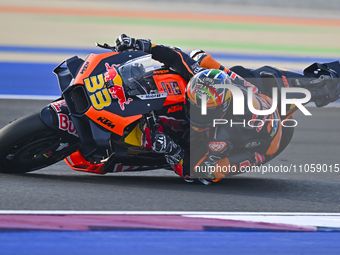 South African MotoGP rider Brad Binder from Red Bull KTM Factory Racing is in action during the Free Practice 1 session of the Qatar Airways...