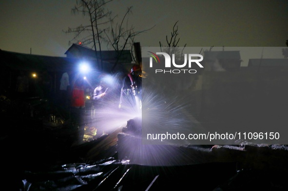 A fire is breaking out in a slum on T&T Boys School Road in Mohakhali, Dhaka, around 4:15. 