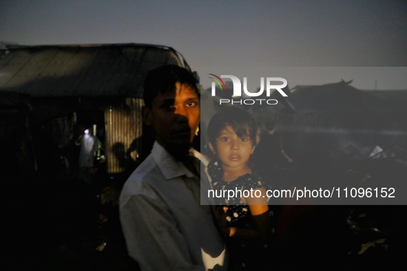 A fire is breaking out in a slum on T&T Boys School Road in Mohakhali, Dhaka, around 4:15. 