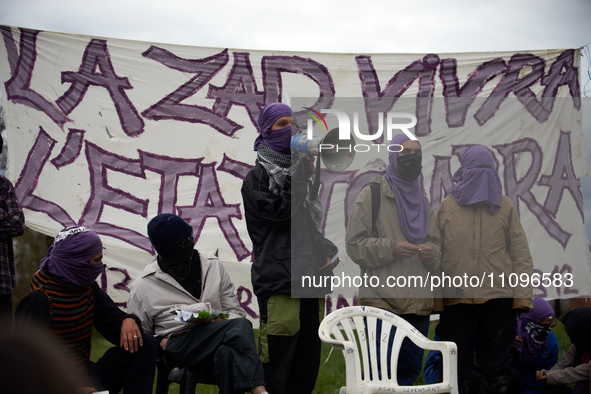 Activists from a ZAD, which stands for Zone To Protect, are holding a press conference. After spending 37 days in the trees, the last three...