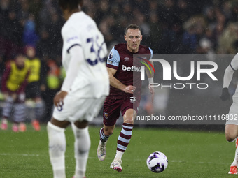 Vladimir Coufal of West Ham United is on the ball during the Premier League match between West Ham United and Tottenham Hotspur at the Londo...