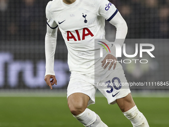 Rodrigo Bentancur of Tottenham Hotspur is on the ball during the Premier League match between West Ham United and Tottenham Hotspur at the L...