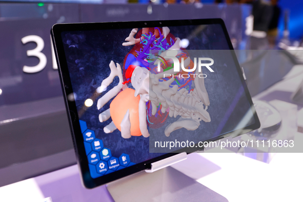 The Nubia Pad 3D, a tablet developed by the Chinese manufacturer Nubia, a former ZTE subsidiary, and equipped with 3D technology, is being s...