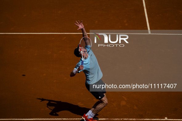 Jan Choinski from Great Britain is competing against Joao Fonseca from Brazil during the Millennium Estoril Open ATP 250 tennis tournament a...