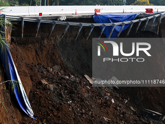 The atmosphere of the Bogor-Ciawi-Sukabumi (Bocimi) Sukabumi Toll Road is tense following the landslide disaster in Sukabumi, Indonesia, on...