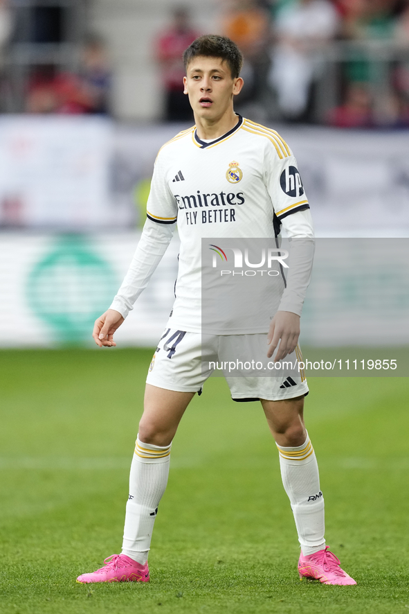 Arda Guler attacking midfield of Real Madrid and Turkey during the LaLiga EA Sports match between CA Osasuna and Real Madrid CF at Estadio E...