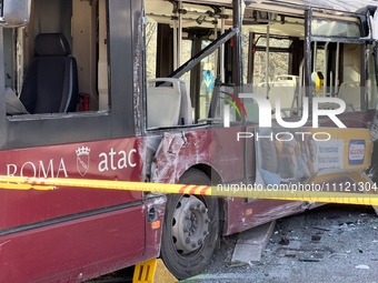 A TPL driver is losing control of the vehicle and crashing into an Atac bus, resulting in 15 injuries. A two-month-old baby girl is in very...