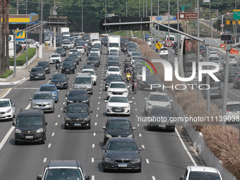 Vehicles are moving during the morning of Thursday, on the North-South corridor, at the height of the Tutoia overpass, in the southern zone...