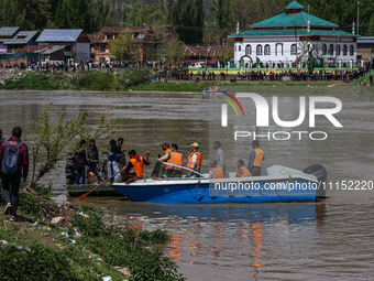 A rescue operation is continuing near the incident site in Gundbal, Srinagar, Jammu and Kashmir, India, on April 16, 2024. At least six pers...