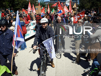 Cyclists are arriving from Castres to join the protest in Toulouse, France, on April 21, 2024. Several thousand people are demonstrating in...