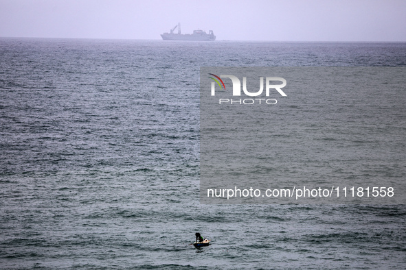 The ROY P. BENAVIDEZ (IMO: 9218210), a Logistics Naval Vessel flying the flag of the USA, is currently anchored off the coast of the Wadi Ga...