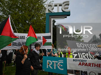 DUBLIN, IRELAND - MAY 2:
Pro-Palestinian activists and Irish musicians stand in solidarity outside RTE's studios, urging Ireland's national...