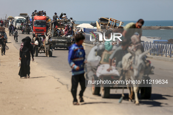 Palestinians are fleeing Rafah as Israeli forces launch a ground and air operation in the eastern part of the southern Gaza city, amid the o...