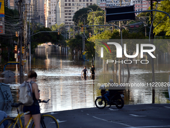 Volunteers, public security bodies, and the Armed Forces are currently working intensively to assist the population of Rio Grande do Sul, wh...