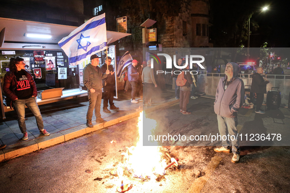  People Gather To Stage Demonstration To Demand Resignation Of Prime Minister Benjamin Netanyahu's Government, The End Of The War And The Re...