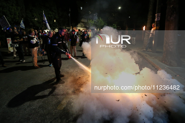  People Gather To Stage Demonstration To Demand Resignation Of Prime Minister Benjamin Netanyahu's Government, The End Of The War And The Re...