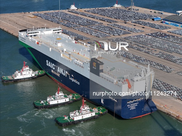 SAIC Anji ETERNITY, a clean energy ro-ro ship built by China's domestic automakers, is arriving from the shipyard to load cars for export at...