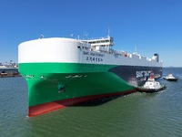 SAIC Anji ETERNITY, a clean energy ro-ro ship built by China's domestic automakers, is arriving from the shipyard to load cars for export at...