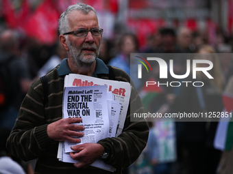 DUBLIN, IRELAND - MAY 18:
Pro-Palestinian activists from the Ireland Palestine Solidarity Campaign, supported by members of left-wing partie...