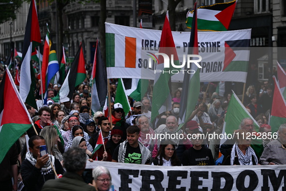 DUBLIN, IRELAND - MAY 18:
Pro-Palestinian activists from the Ireland Palestine Solidarity Campaign, supported by members of left-wing partie...