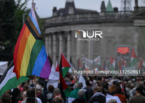 DUBLIN, IRELAND - MAY 18:
Pro-Palestinian activists from the Ireland Palestine Solidarity Campaign, supported by members of left-wing partie...