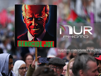 DUBLIN, IRELAND - MAY 18:
Pro-Palestinian activists from the Ireland Palestine Solidarity Campaign, supported by members of left-wing partie...